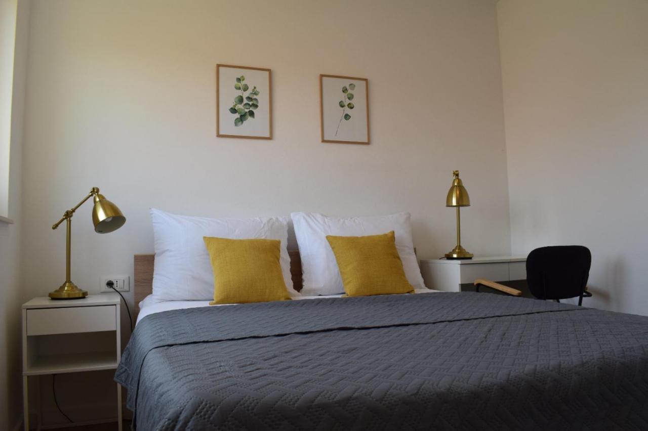 Vila Maslina-Apartman Br.4 Appartamento Zara Esterno foto